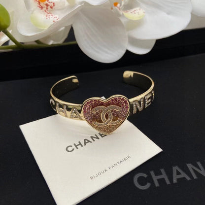 Bracelet jonc cœur avec strass