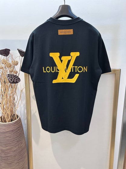 Nouveau t-shirt de broderie classique