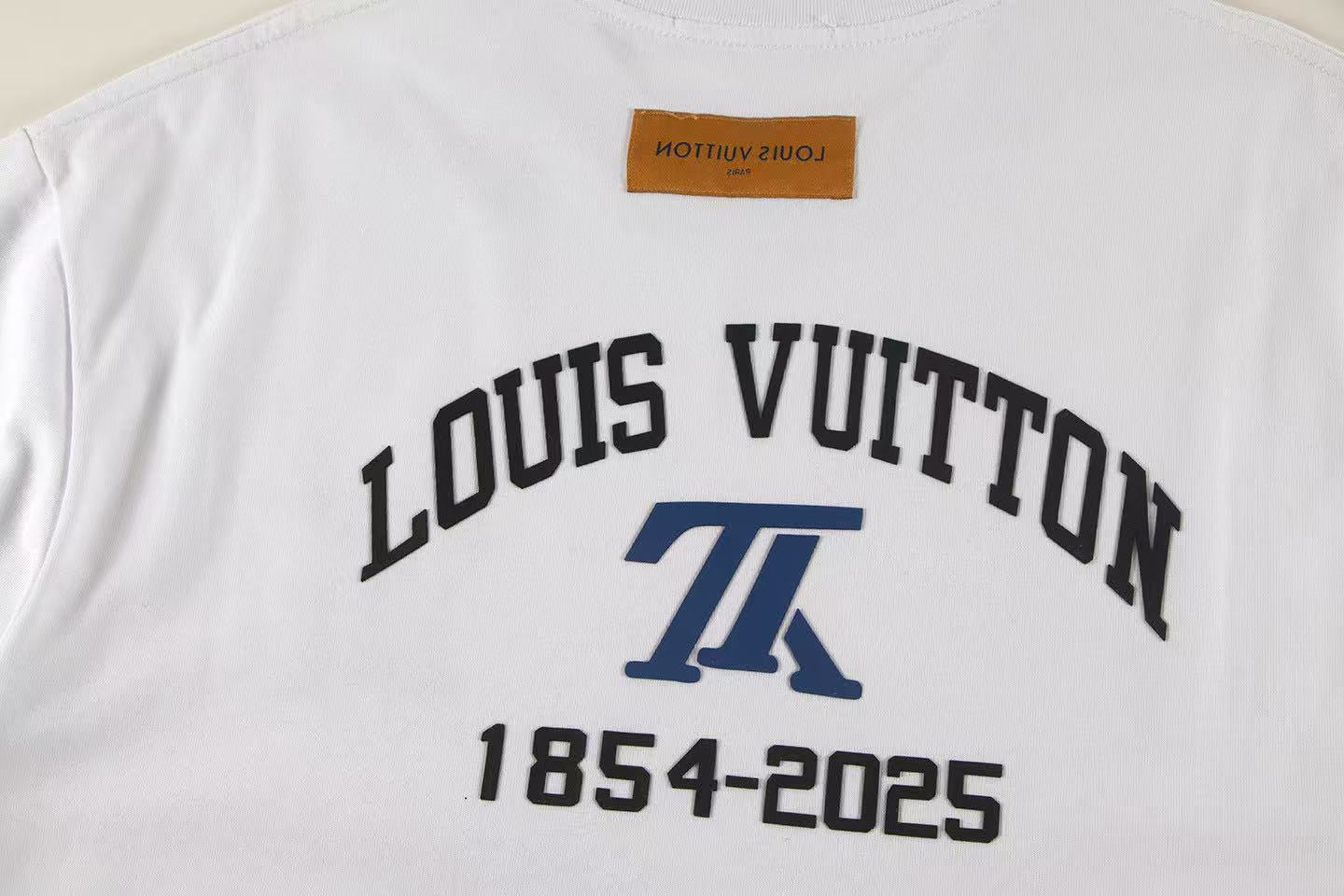 T-shirt imprimé en trois dimensions