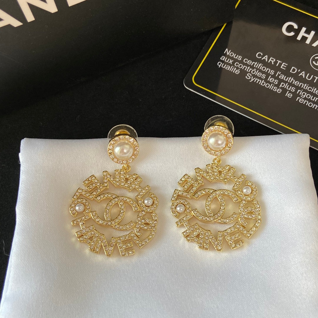 Boucles d'oreilles en diamant rond Lettres Tempérament
