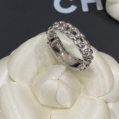 Anillo de letras de moda con costura de diamantes