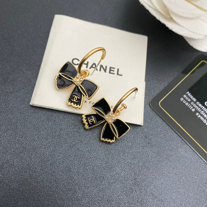 Pendientes bonitos con lazo
