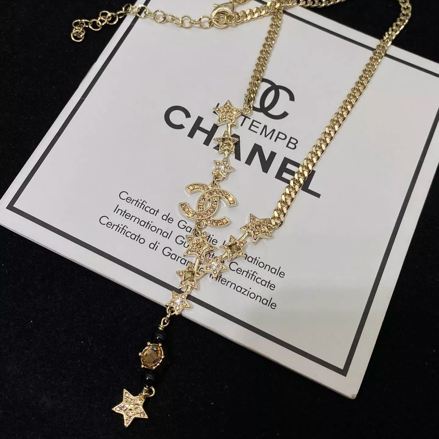 Collar con colgante largo de estrella premium