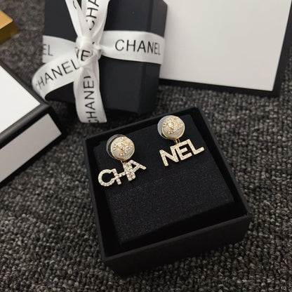 Pendientes de botón de oro Pearly Whi