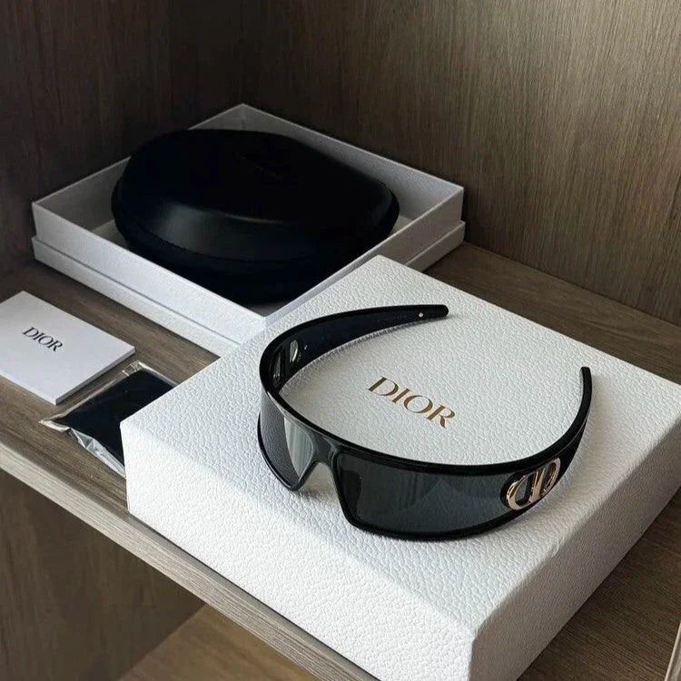 Bandeau de cheveux à la mode, lunettes de soleil tendance