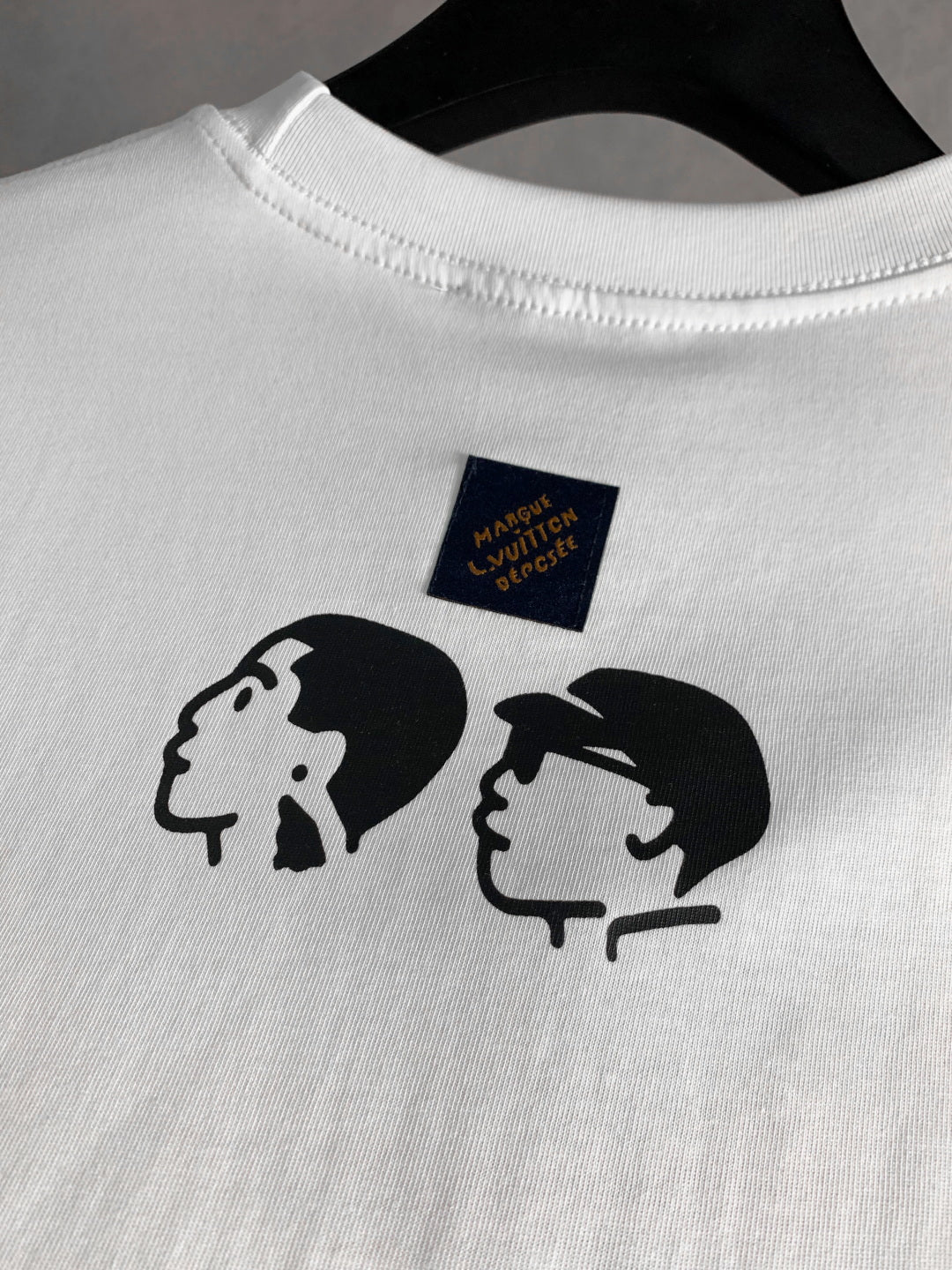 Nouveau t-shirt simple imprimé
