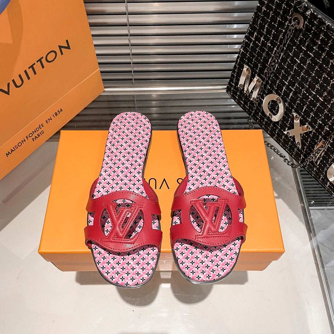 Cutout Letter Printed Slippers
