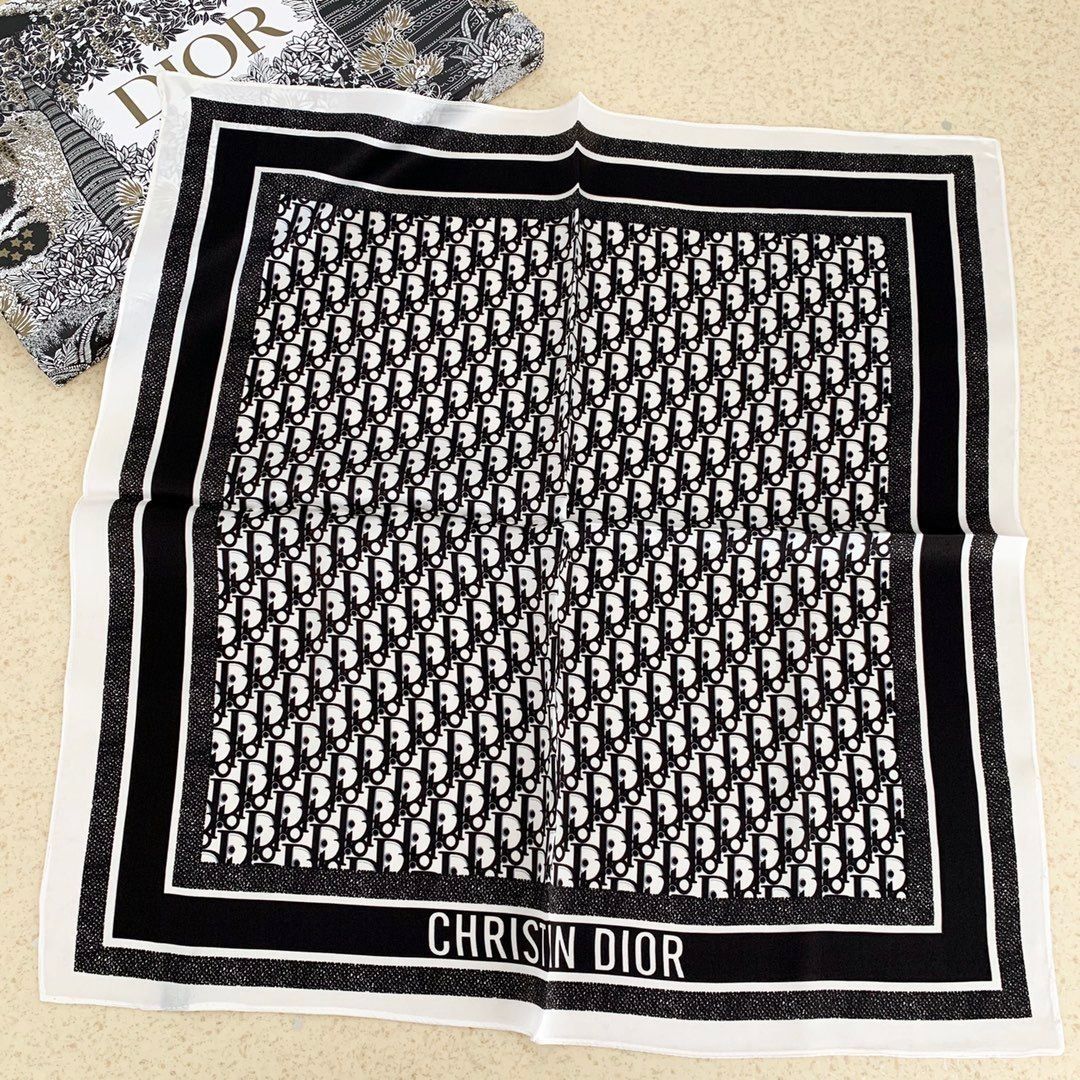 Foulard carré en soie gaufrée rétro mode