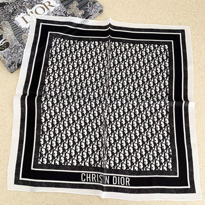 Foulard carré en soie gaufrée rétro mode
