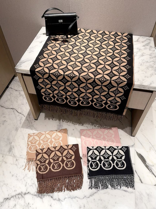✨ 2026 New Geometric Circle Jacquard Cashmere Scarf – Vintage Artistic Quiet Luxury