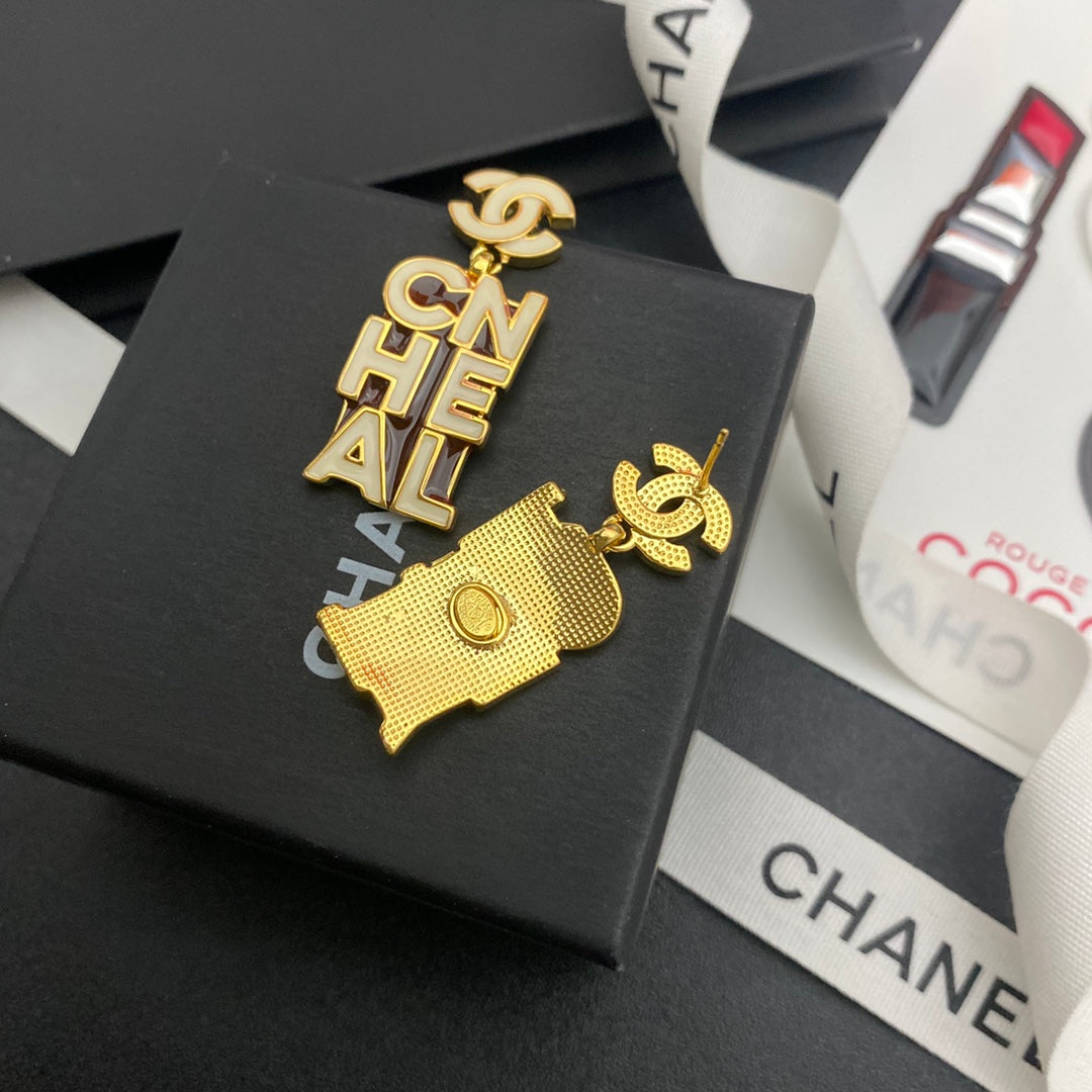 Boucles d'oreilles lettre logo en résine époxy