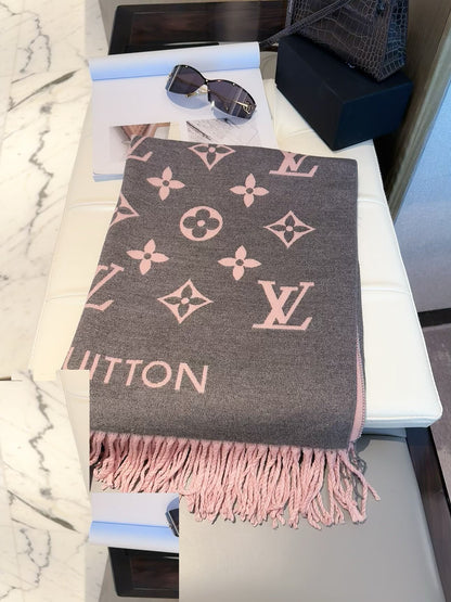 2026 New Classic Pattern Cashmere Scarf – Thickened Soft Cashmere, Elegant Fringe, Versatile Wrap