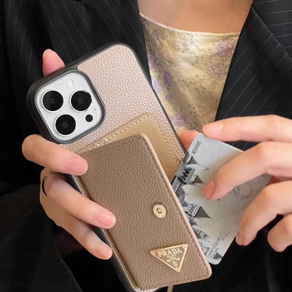 Étui porte-cartes triangulaire en cuir