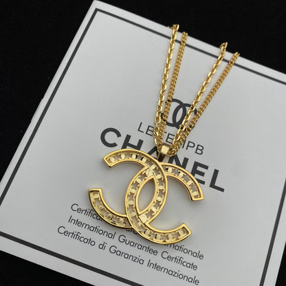 Collier pendentif creux double couche simple