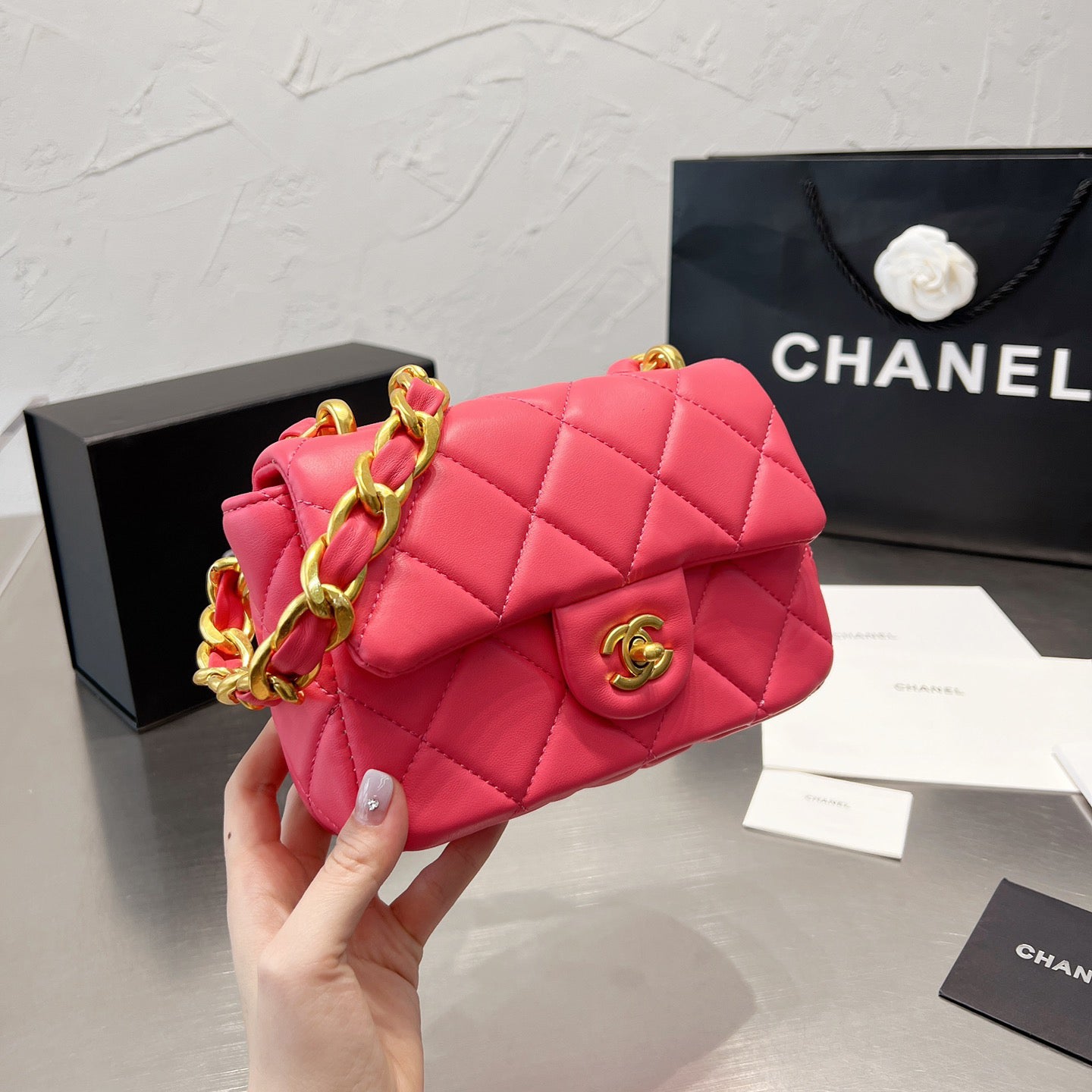 Mini Bolso de Hombro con Cadena