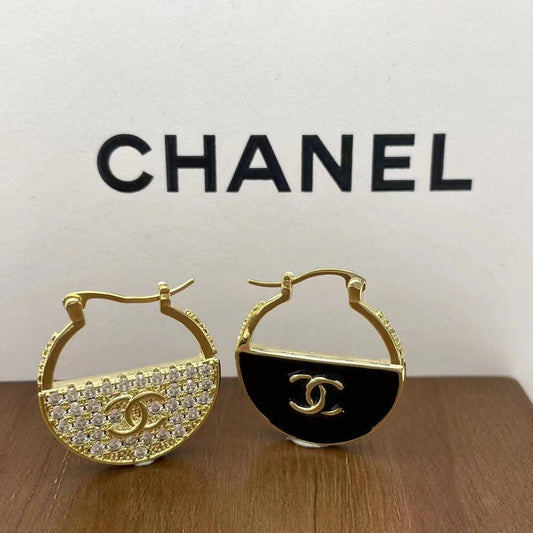 Nouvelles boucles d'oreilles créoles diamantées