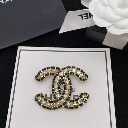 Broche de Cuero Trébol de la Suerte