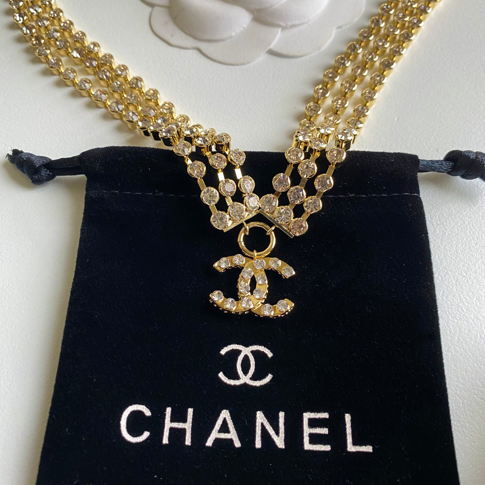 Collier ras du cou en or jaune et cristal