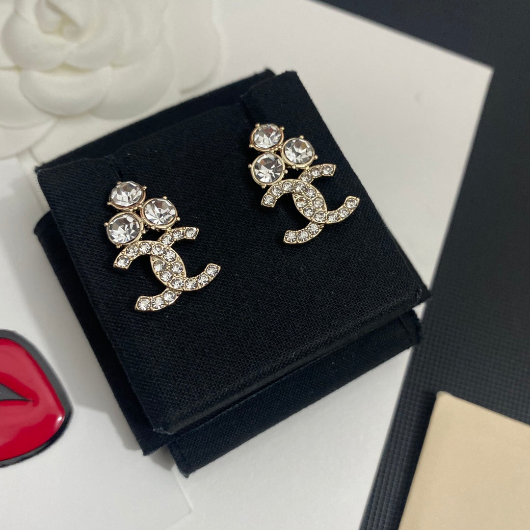 Pendientes de diamantes de cristal brillante