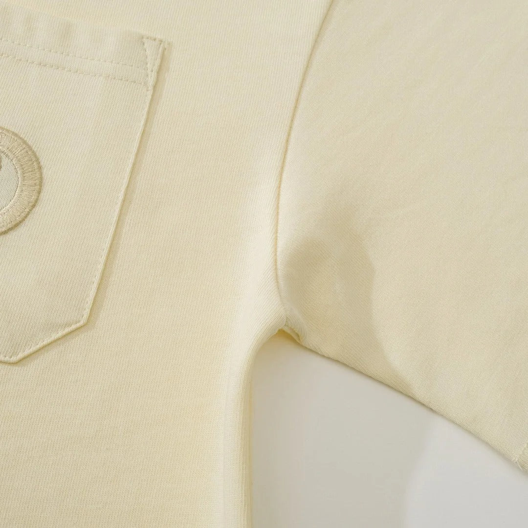 T-shirt à manches courtes avec poche plaquée et broderie G entrelacés classique