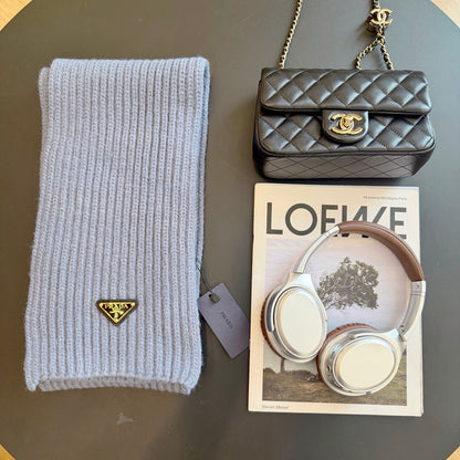 💰 New Classic Couple's Lambswool Scarf 📦 – Elegant & Minimalist