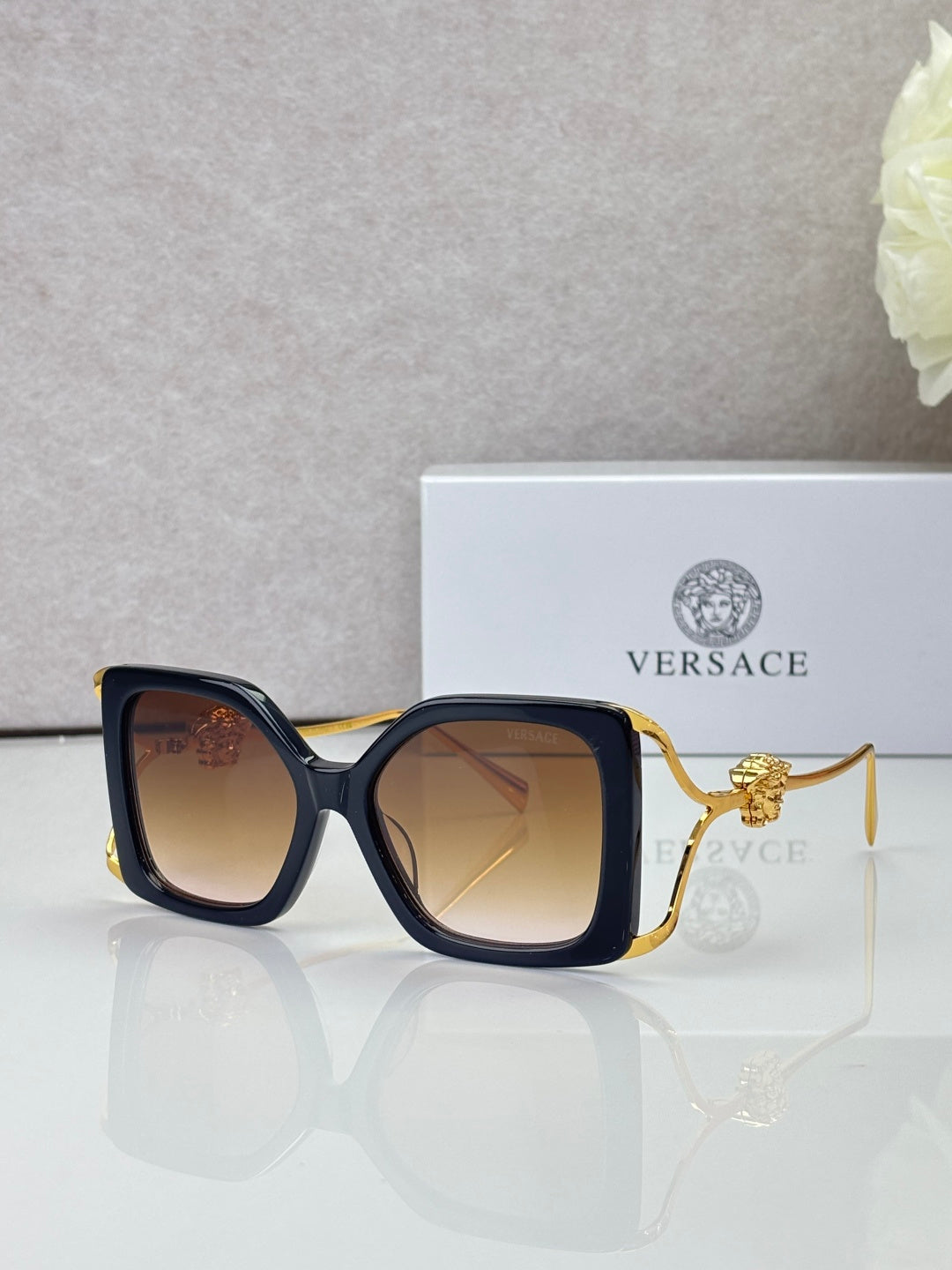 6 Color Square Chain Temple Sunglasses - VE4502U