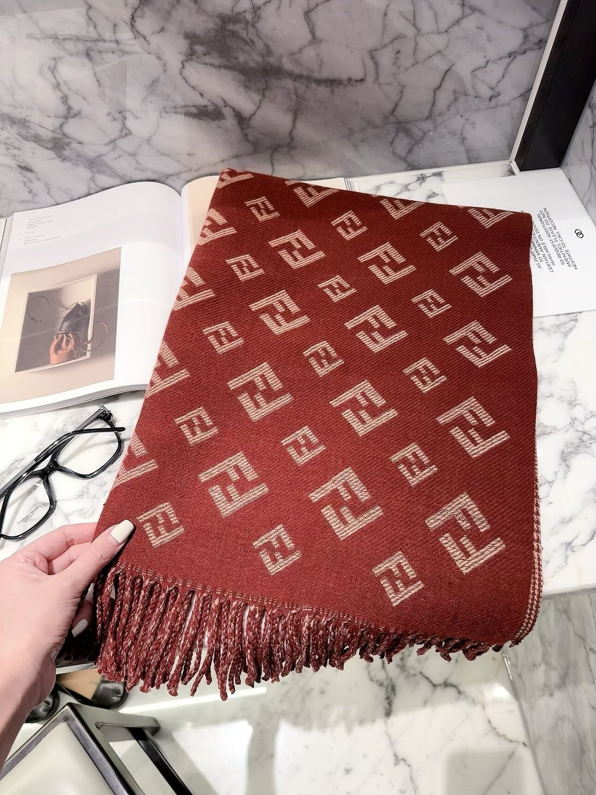 ✨ 2026 New Double-Sided Cashmere Scarf – Two Patterns, Two Styles 💥