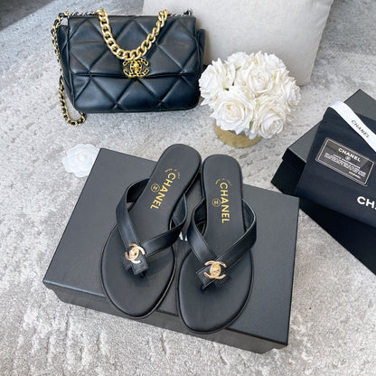 Chanclas sencillas de moda