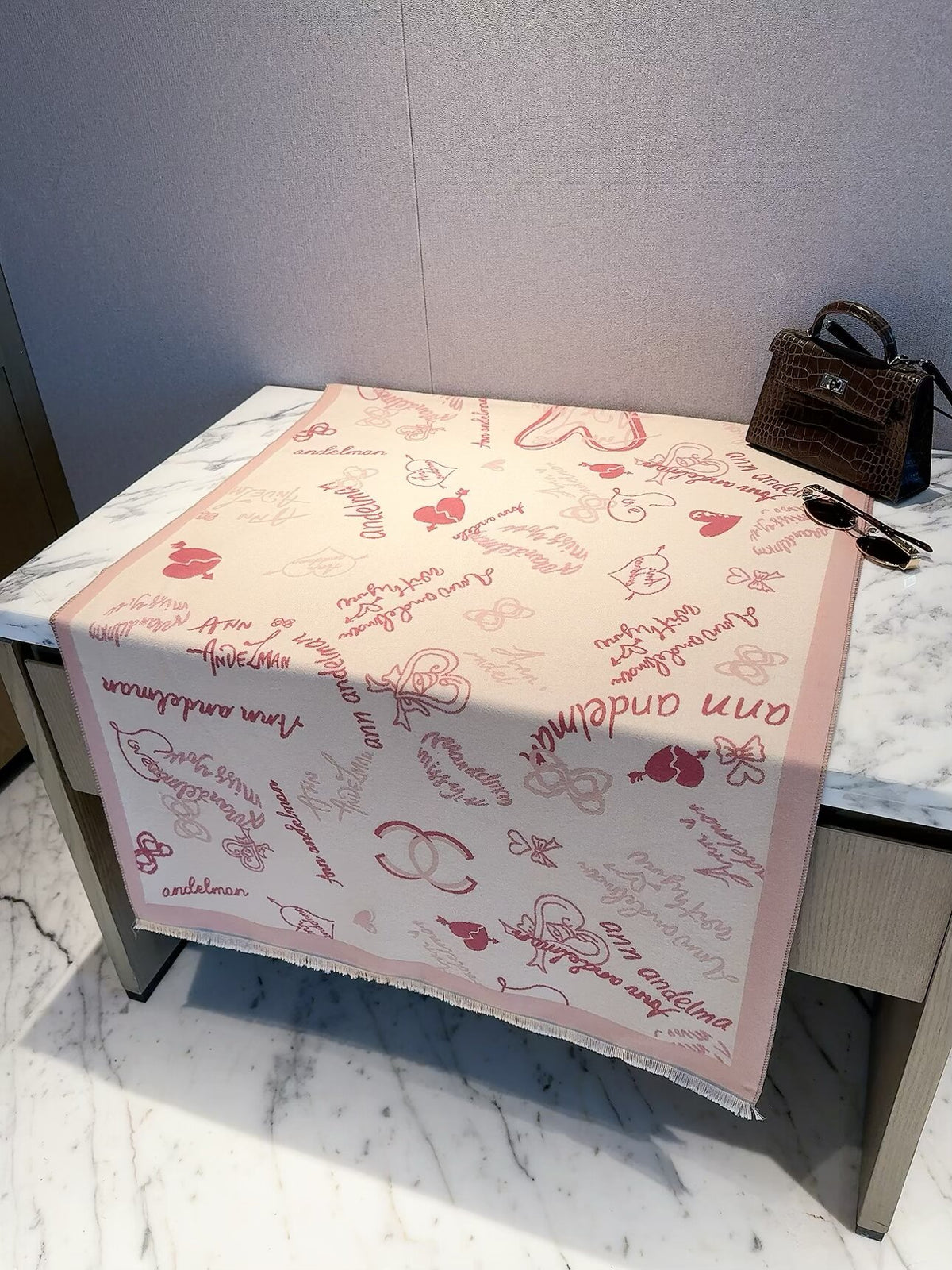 2026 New Handwritten Heart Cashmere Scarf – Playful Graffiti Design, Soft & Cozy Winter Wrap