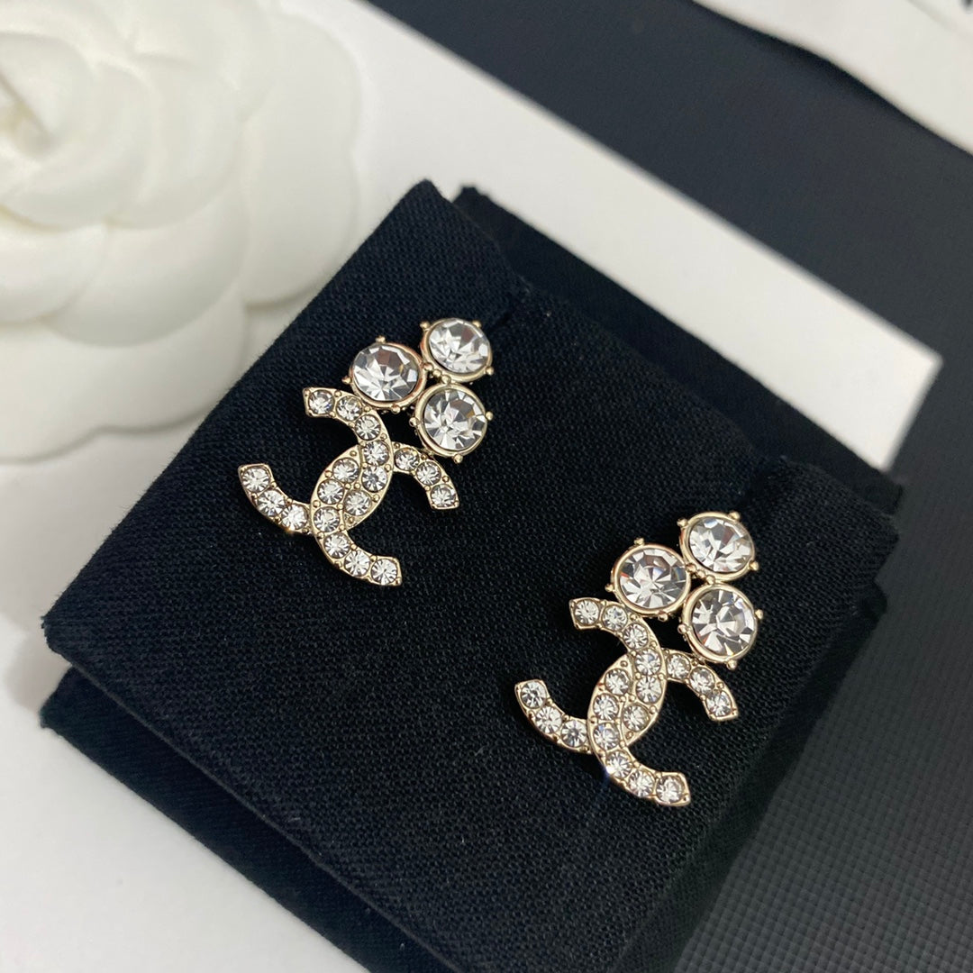 Pendientes de diamantes de cristal brillante