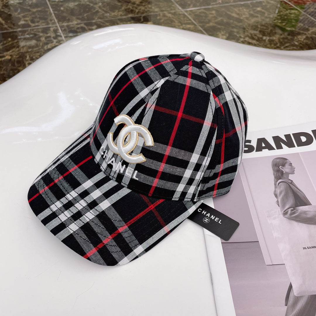 Gorra de béisbol bordada a cuadros clásicos