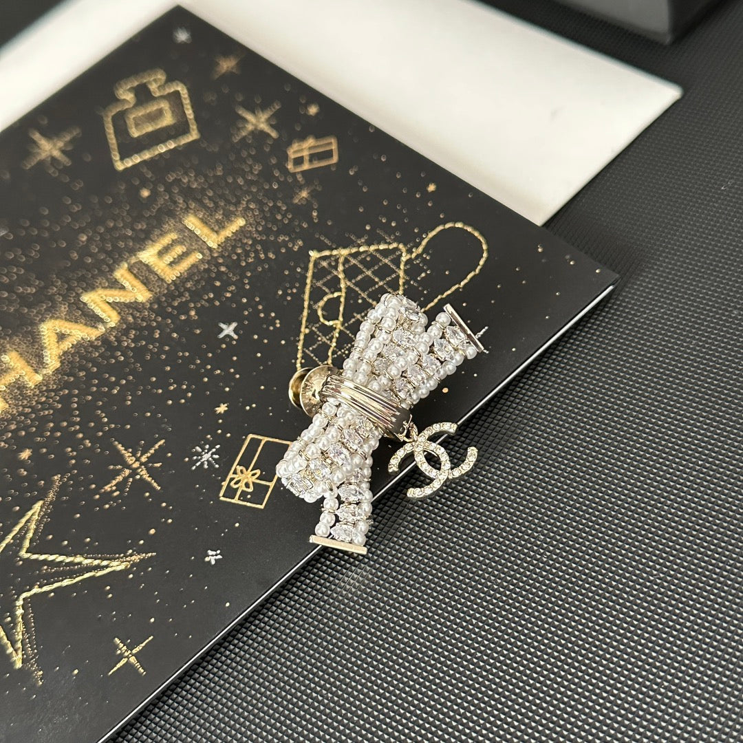 Broche de lazo con diamantes