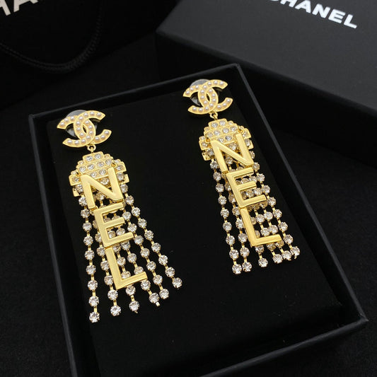Pendientes de borla con diamantes completos brillantes