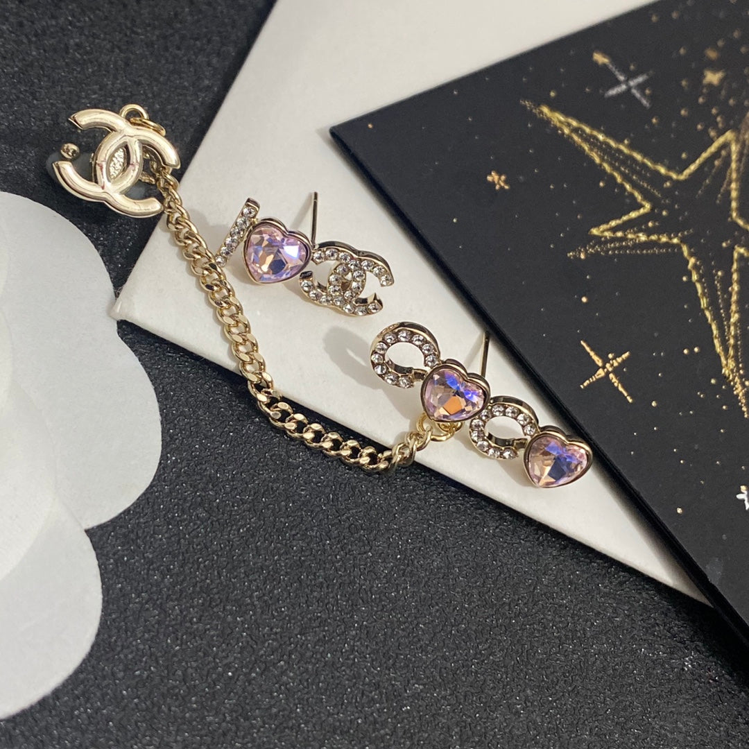 Boucles d'oreilles clips asymétriques en cristal