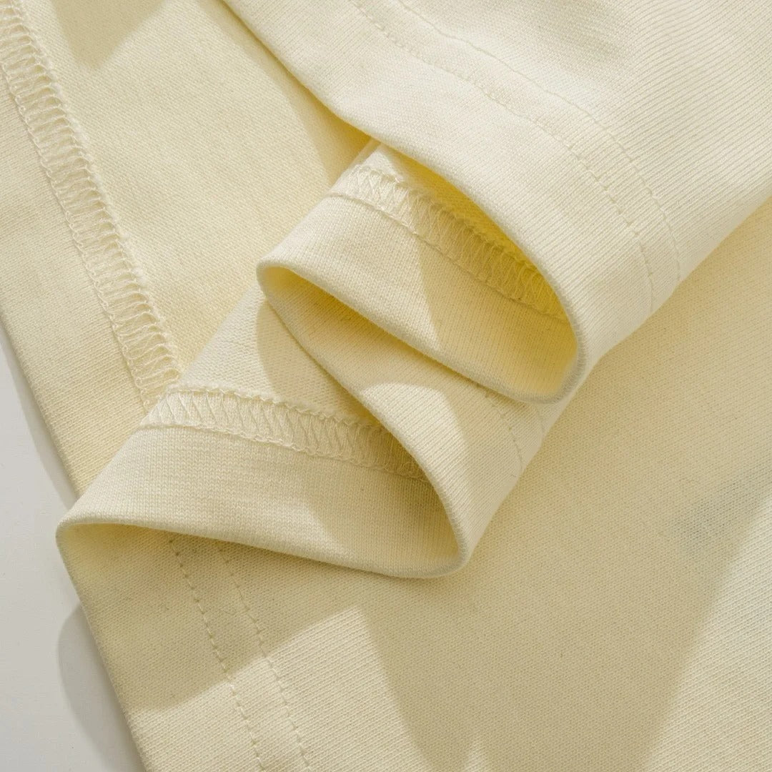 T-shirt à manches courtes avec poche plaquée et broderie G entrelacés classique