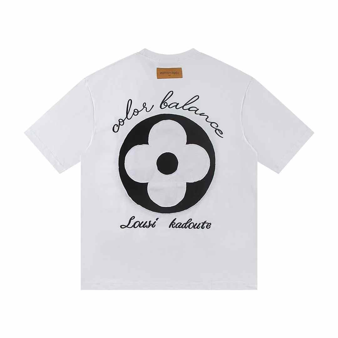 Nouveau t-shirt de broderie à la mode