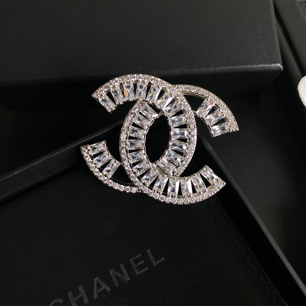 Broche en diamant de cristal trempé