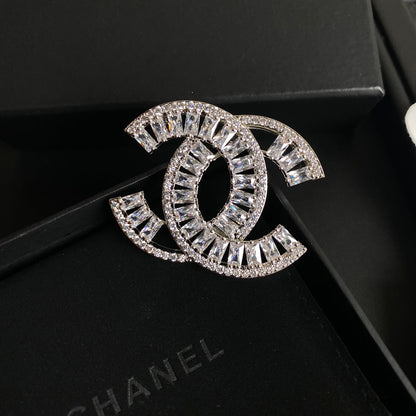 Broche en diamant de cristal trempé