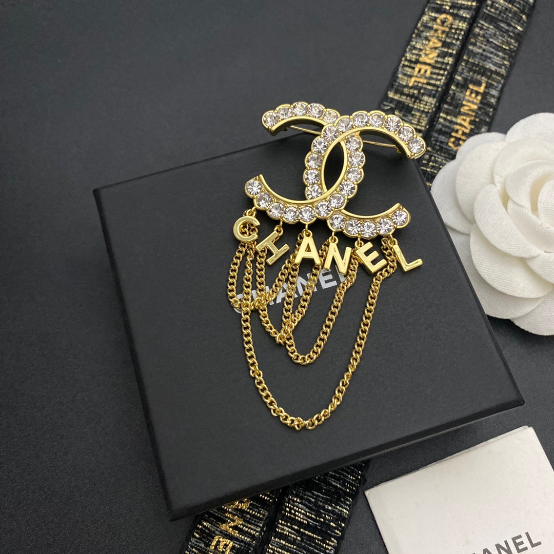 Letras con broche de borla
