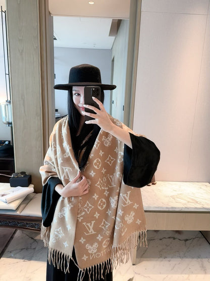 ✨ 2026 New Playful Vintage Jacquard Cashmere Scarf – Cute & Refined Scarf & Wrap