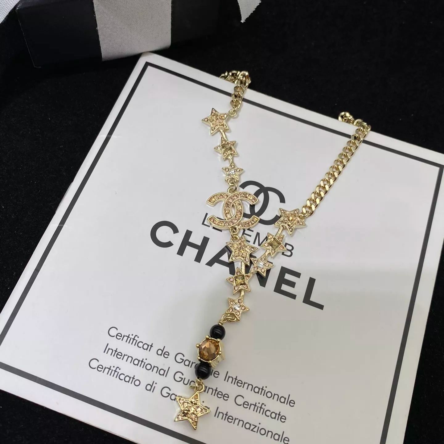Collar con colgante largo de estrella premium