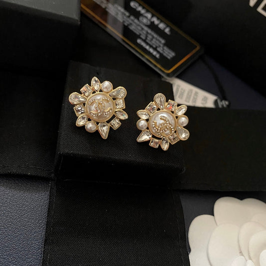 Boucles d'oreilles vintage élégantes perles et strass