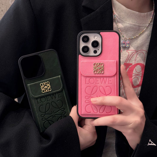 Estuche monedero de cuero repujado