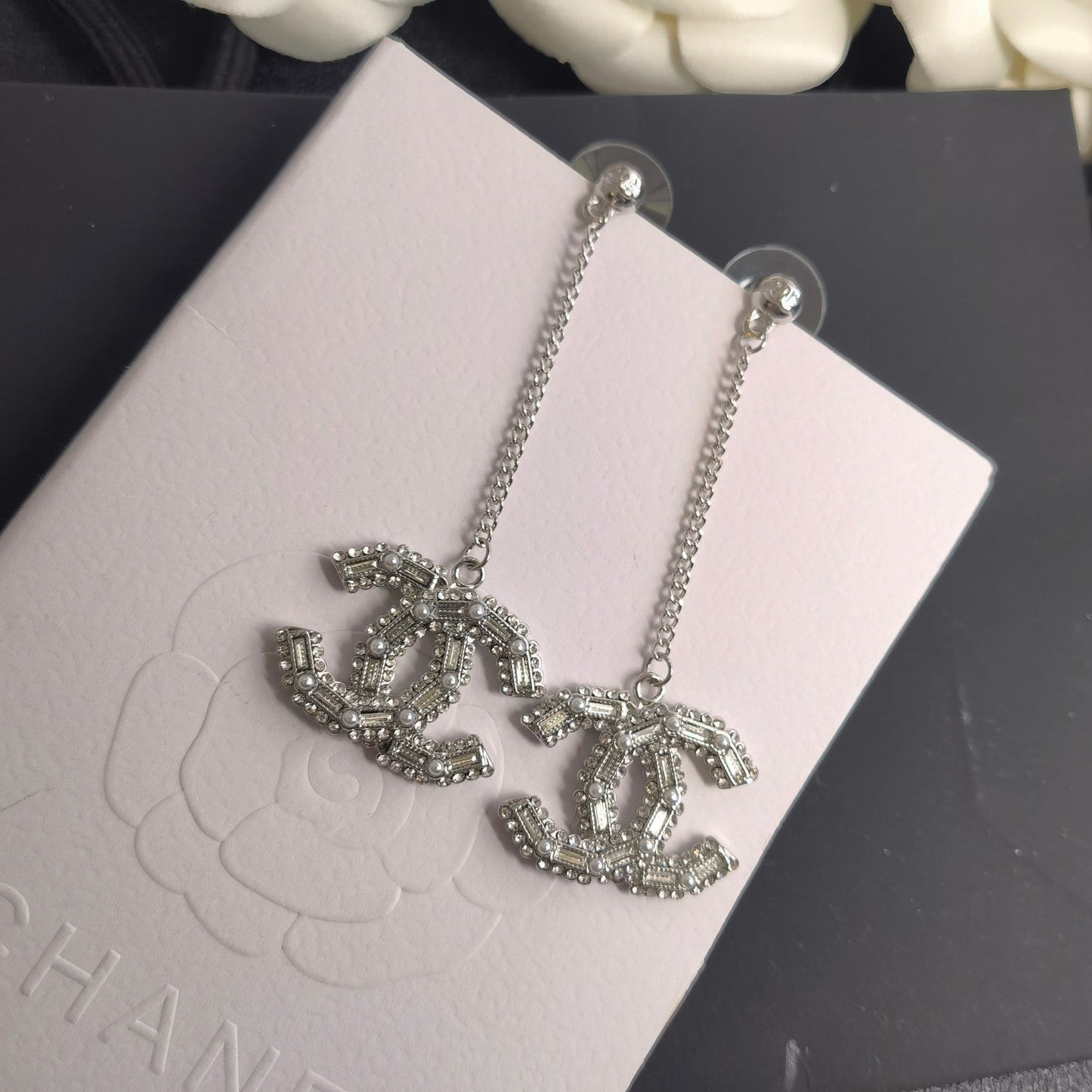 Pendientes Clásicos de Cristal Brillante en Gota