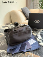 Minimalist Nylon Messenger Bag