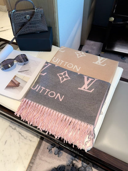2026 New Classic Pattern Cashmere Scarf – Thickened Soft Cashmere, Elegant Fringe, Versatile Wrap