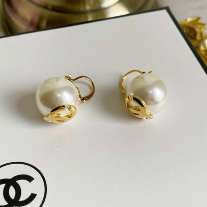 Boucles d'oreilles rétro en perles plaquées or