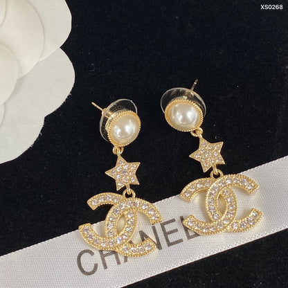 Boucles d'oreilles lettre étoile en zircon étincelant