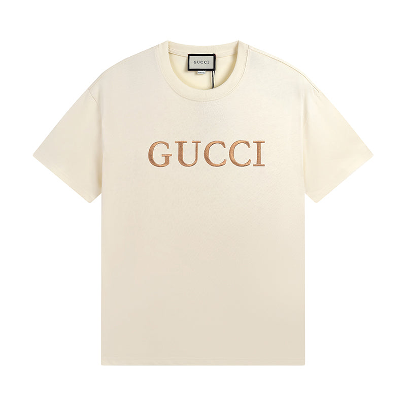 T-shirt brodé créatif