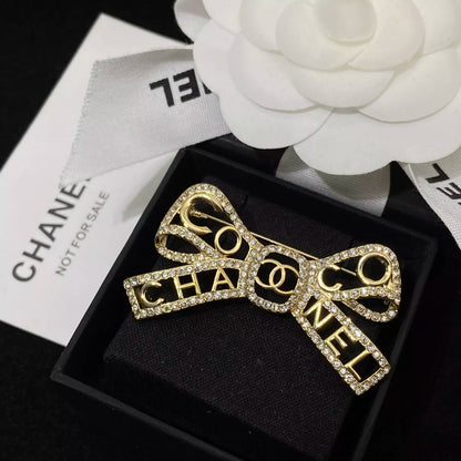Broche calado especial de lazo
